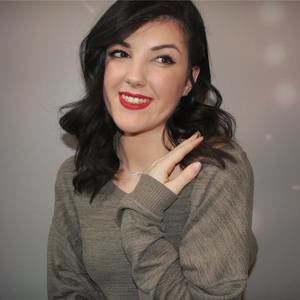 Meet your Posher, Cláudia